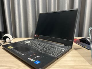 แล็ปท็อป Asus Tuf Gaming F15 - image blurred placeholder