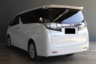 โตโยต้า Alphard ปี 2015 - image blurred placeholder