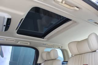 โตโยต้า Alphard ปี 2015 - image blurred placeholder