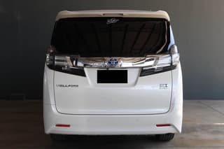 โตโยต้า Alphard ปี 2015 - image blurred placeholder
