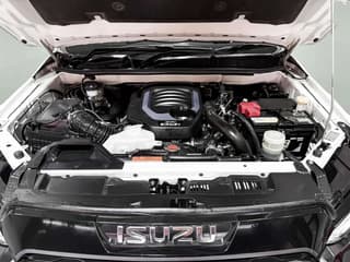 ISUZU 1.9 แอคทีฟ - image blurred placeholder