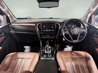 ISUZU 3.0 ULTIMATE ขับเคลื่อน 4 ล้อ - image blurred placeholder