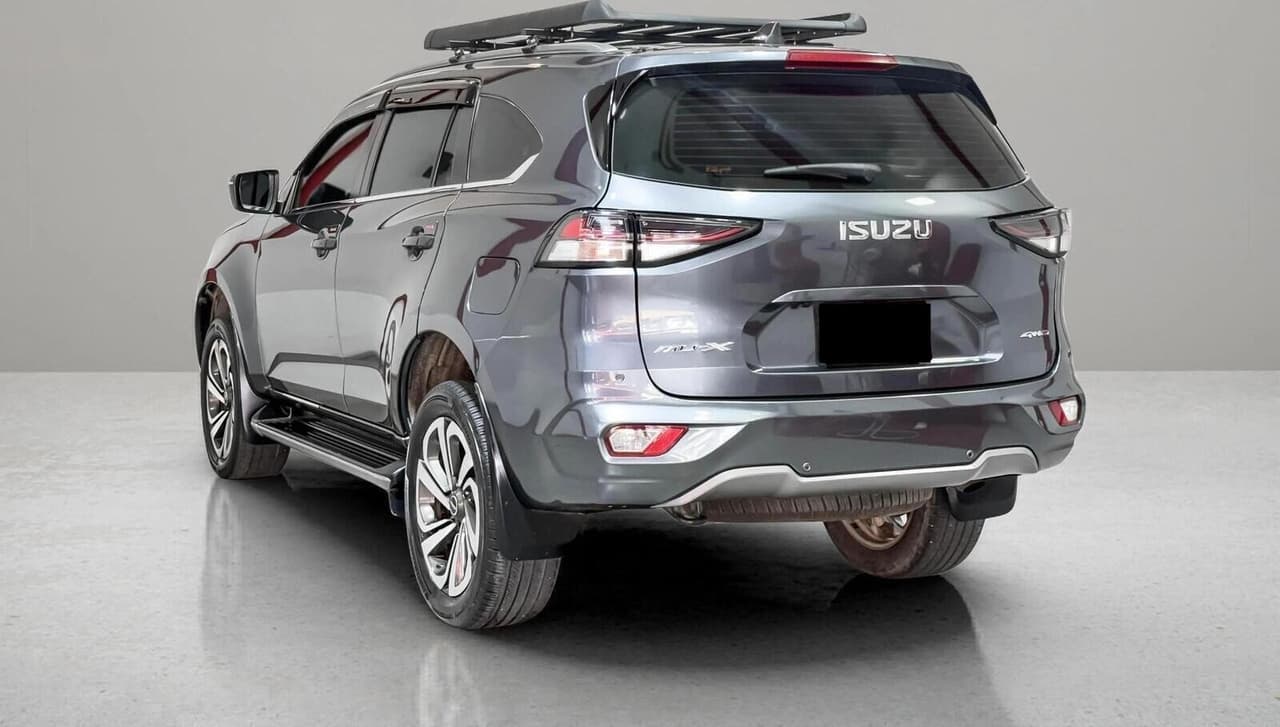 ISUZU 3.0 ULTIMATE ขับเคลื่อน 4 ล้อ