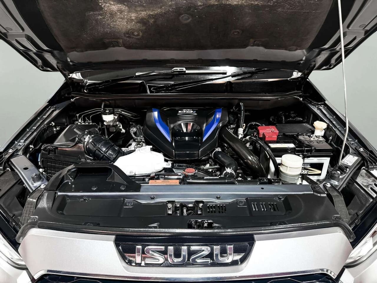 ISUZU 3.0 ULTIMATE ขับเคลื่อน 4 ล้อ
