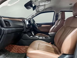 ISUZU 3.0 ULTIMATE ขับเคลื่อน 4 ล้อ - image blurred placeholder