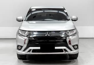 MITSUBISHI OUTLANDER PHEV 2.4 GT ขับเคลื่อน 4 ล้อ - image blurred placeholder