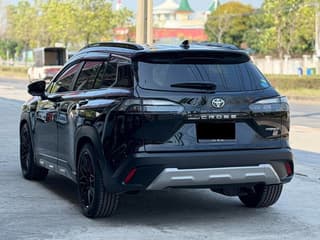 TOYOTA COLLORA CROSS 1.8 ไฮบริด GR SPORT - image blurred placeholder