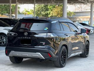 TOYOTA COLLORA CROSS 1.8 ไฮบริด GR SPORT - image blurred placeholder