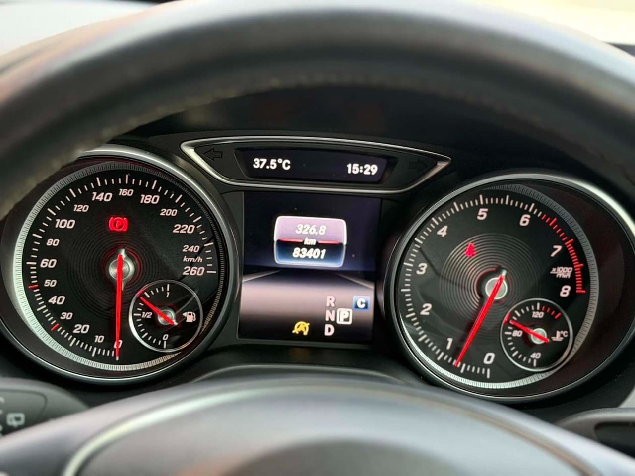 MERCEDES BENZ GLA 200