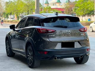 MAZDA CX3 2.0SP - image blurred placeholder