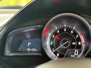 MAZDA CX3 2.0SP - image blurred placeholder