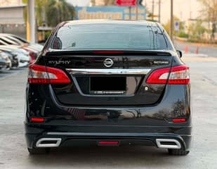 NISSAN SYLPHY 1.6 DIG เทอร์โบ ซันรูฟ - image blurred placeholder
