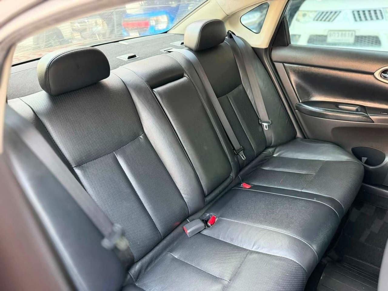 NISSAN SYLPHY 1.6 DIG เทอร์โบ ซันรูฟ