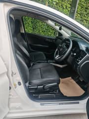HONDA CITY 1.5 V+ ปี 2019 - image blurred placeholder