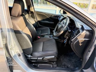 HONDA CITY 1.5 S - image blurred placeholder