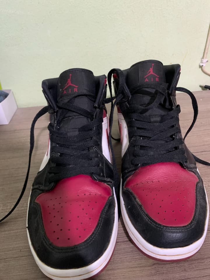 Nike สี Bred Toe Noble Red
