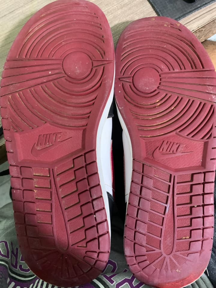 Nike สี Bred Toe Noble Red