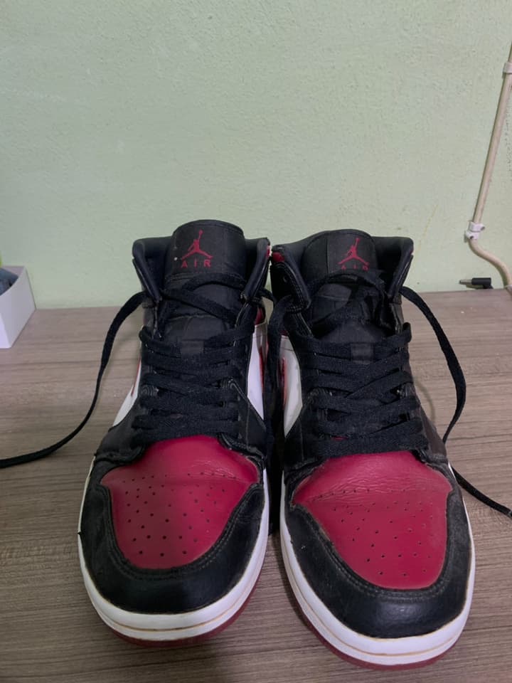 Nike สี Bred Toe Noble Red