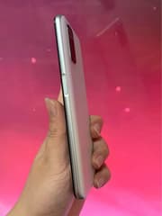 Oppo A74 5G - image blurred placeholder