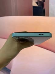 Redmi A5 - image blurred placeholder