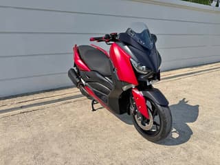 Yamaha Xmax 2019 - image blurred placeholder