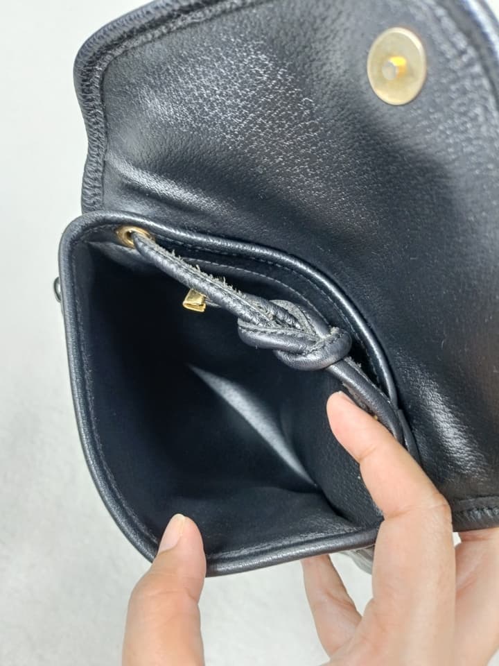 กระเป๋าสะพายข้างวินเทจ Longchamp