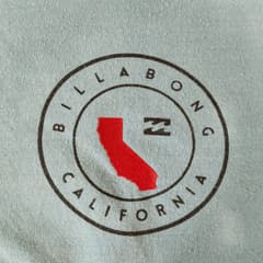 เสื้อ Billabong - image blurred placeholder