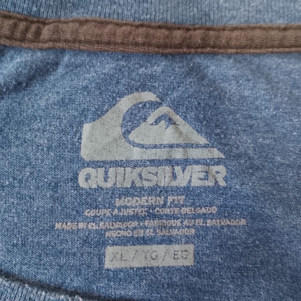 เสื้อ Quicksilver