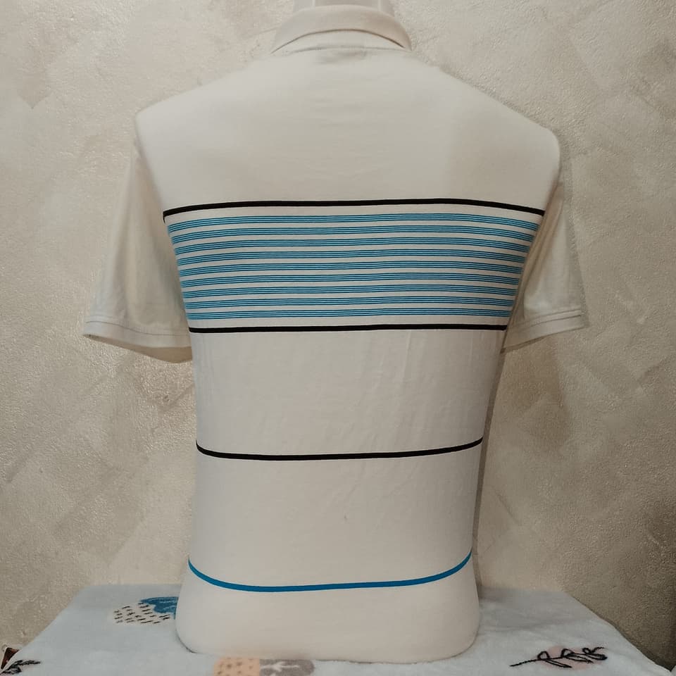 เสื้อโปโล Quicksilver