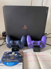 PS4PRO 7218 ความจุ 1TB มีเกมในเครื่อง 8 เกม - image blurred placeholder