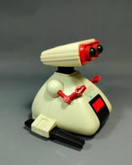 ของเล่นหุ่นยนต์วินเทจ Dingbot Bump Go รุ่นปี 1984 จาก TOMY - image blurred placeholder