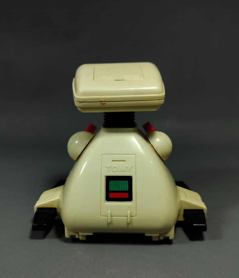 ของเล่นหุ่นยนต์วินเทจ Dingbot Bump Go รุ่นปี 1984 จาก TOMY