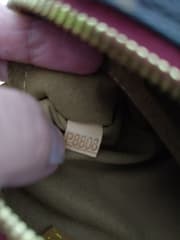Small shoulder bag - image blurred placeholder