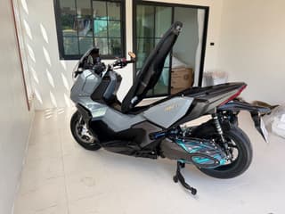 Honda ADV350 ปี 2023 - image blurred placeholder