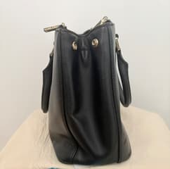 Tory Burch Robinson - image blurred placeholder