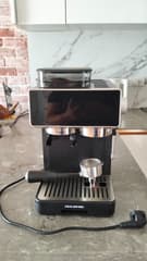เครื่องทำกาแฟสกัดเย็นและร้อน - image blurred placeholder