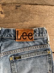 Lee รุ่น Riders - image blurred placeholder