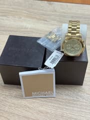 นาฬิกา Michael Kors รุ่น MK5055 โครโนกราฟสีทองสำหรับผู้หญิงจากคอลเลกชัน - image blurred placeholder