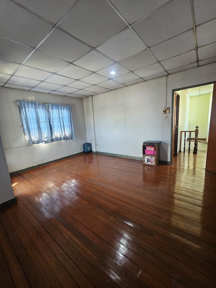 ขายบ้านเดี่ยว 2 ชั้น พื้นที่ 35 ตรว. ใกล้สนามบินดอนเมือง