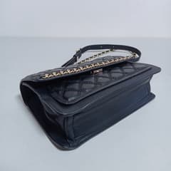 Shoulder Bag - image blurred placeholder