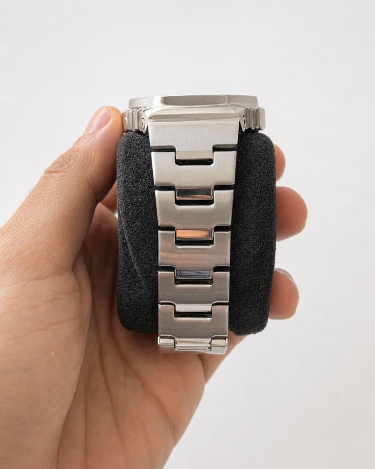 CASIO G-SHOCK GM-2110D-2A ของแท้ พร้อมกล่องและใบครบ