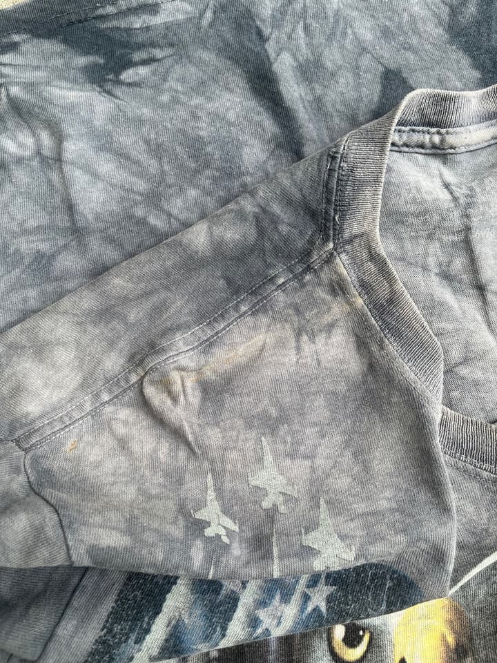 เสื้อยืด The Mountain