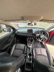Mazda 2 1.3 Skyactiv - สีแดง (2015) - image blurred placeholder