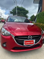 Mazda 2 1.3 Skyactiv - สีแดง (2015) - image blurred placeholder
