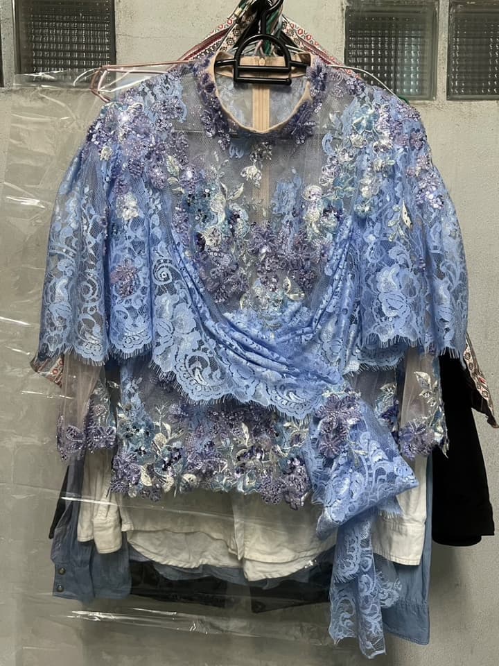 เสื้อลูกไม้ สั่งตัดพิเศษ สีม่วงคราม