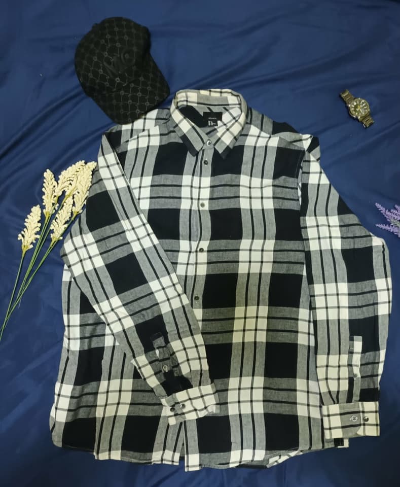 เสื้อเชิ้ตแขนยาวลายสก๊อต