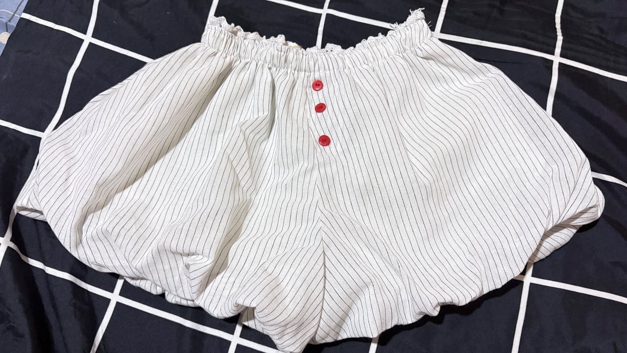 กางเกงทรงบอลลูน