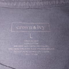 เสื้อ crown&ivy ลายหมาล่องเรือ - image blurred placeholder