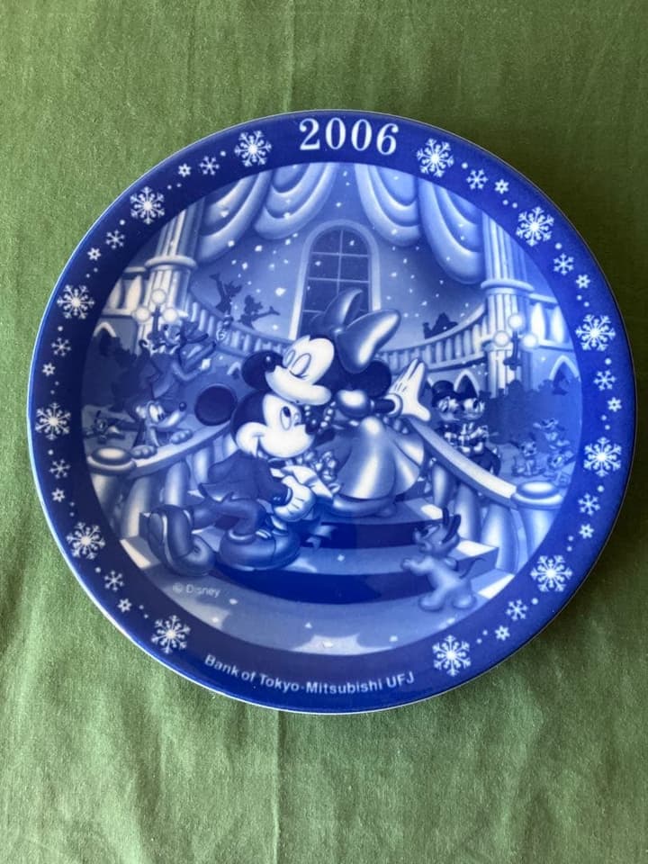 Japanese ceramic plate with Mickey Mouse pattern 2006