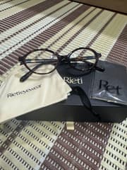 แว่น RIETI รุ่น ERICA RT1018 มีกล่องครบ เห็นชื่อรุ่น “ERICA” - image blurred placeholder